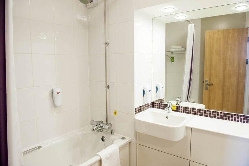 Premier Inn London Ilford Eksteriør billede